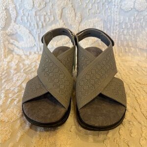 JBU Crisscross Stretch Sandals - Gray #534